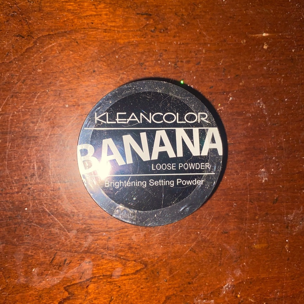 Kleancolor Banana Loose Powder - Brightening Setting Powder